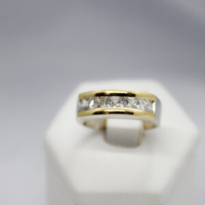 Anillo Oria