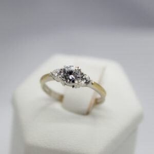 Anillo Elia